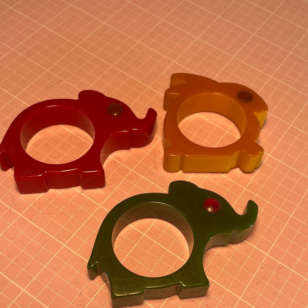 Bakelite Elephants and Bunny napkin Rings